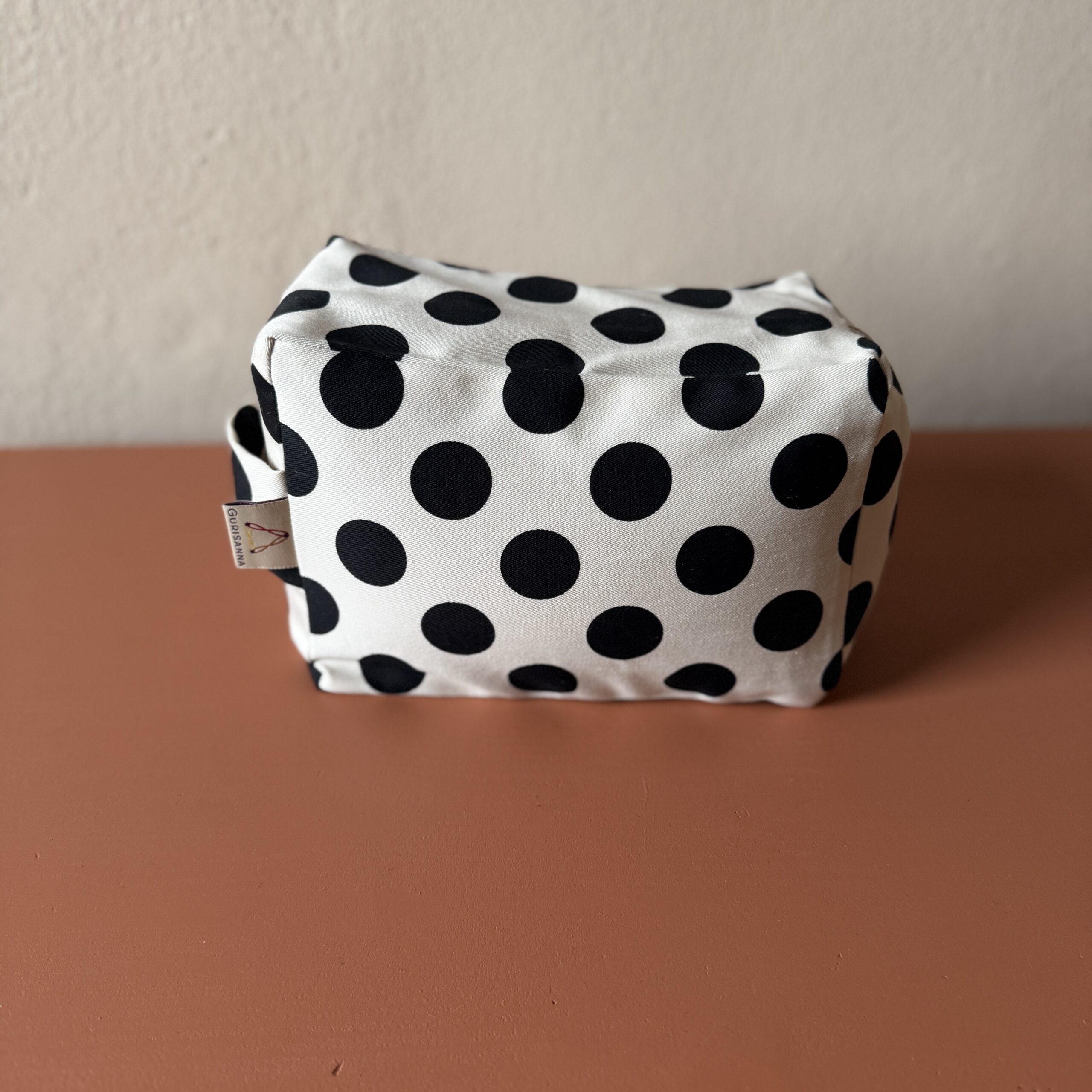 ZAFU_dots_fronte ZAFU_dots_fronte